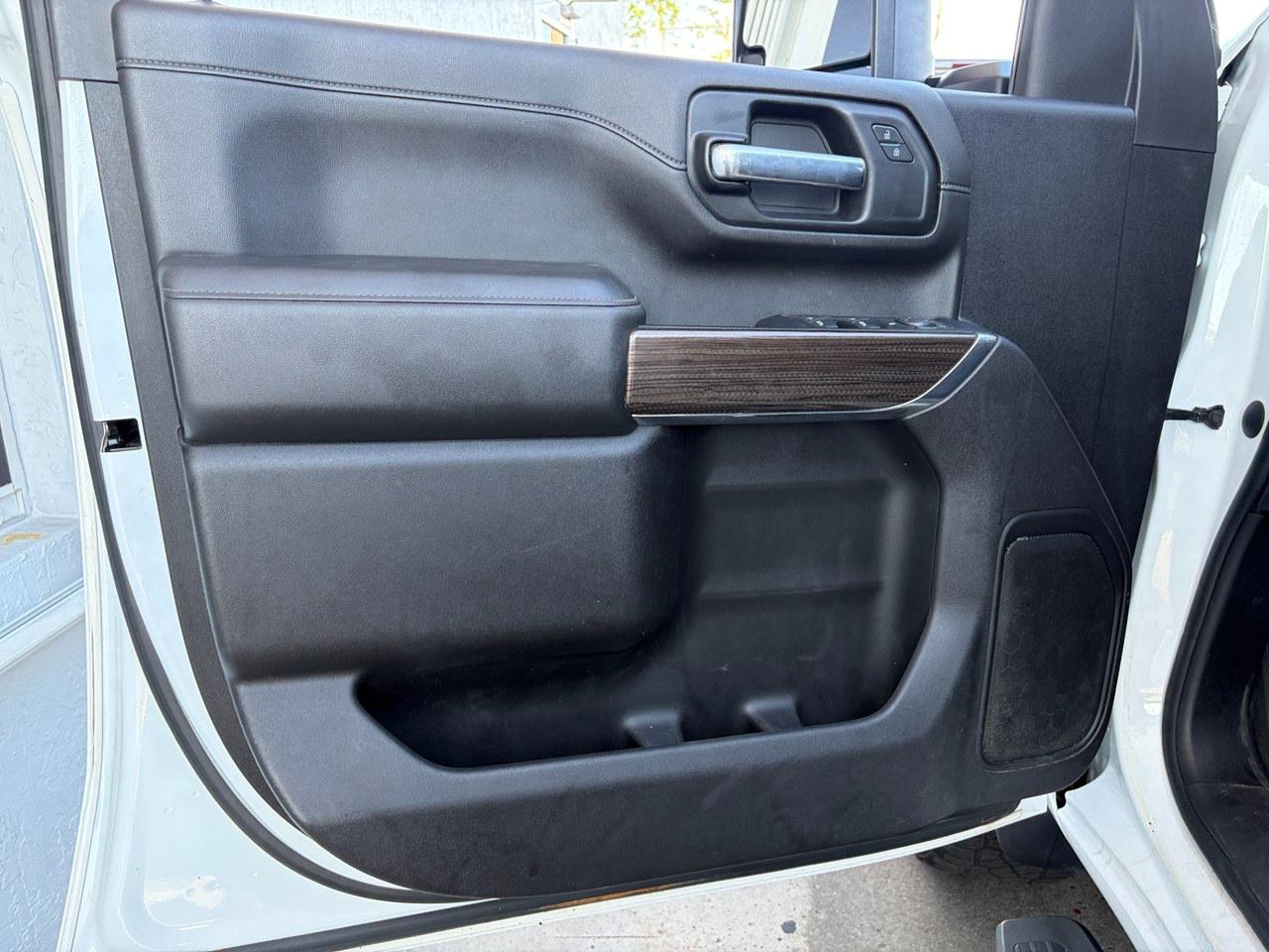 Chevrolet Silverado 2500HD LT Crew Cab Short Box 4WD 2023