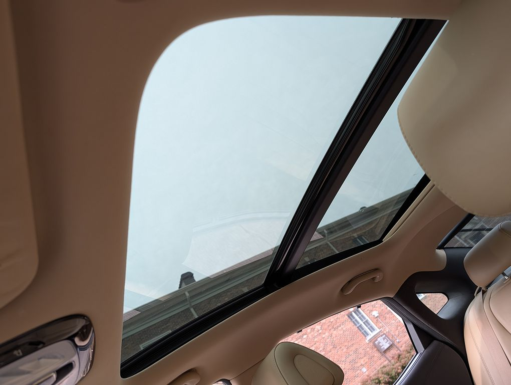 Hyundai Azera 4dr Sdn 2013