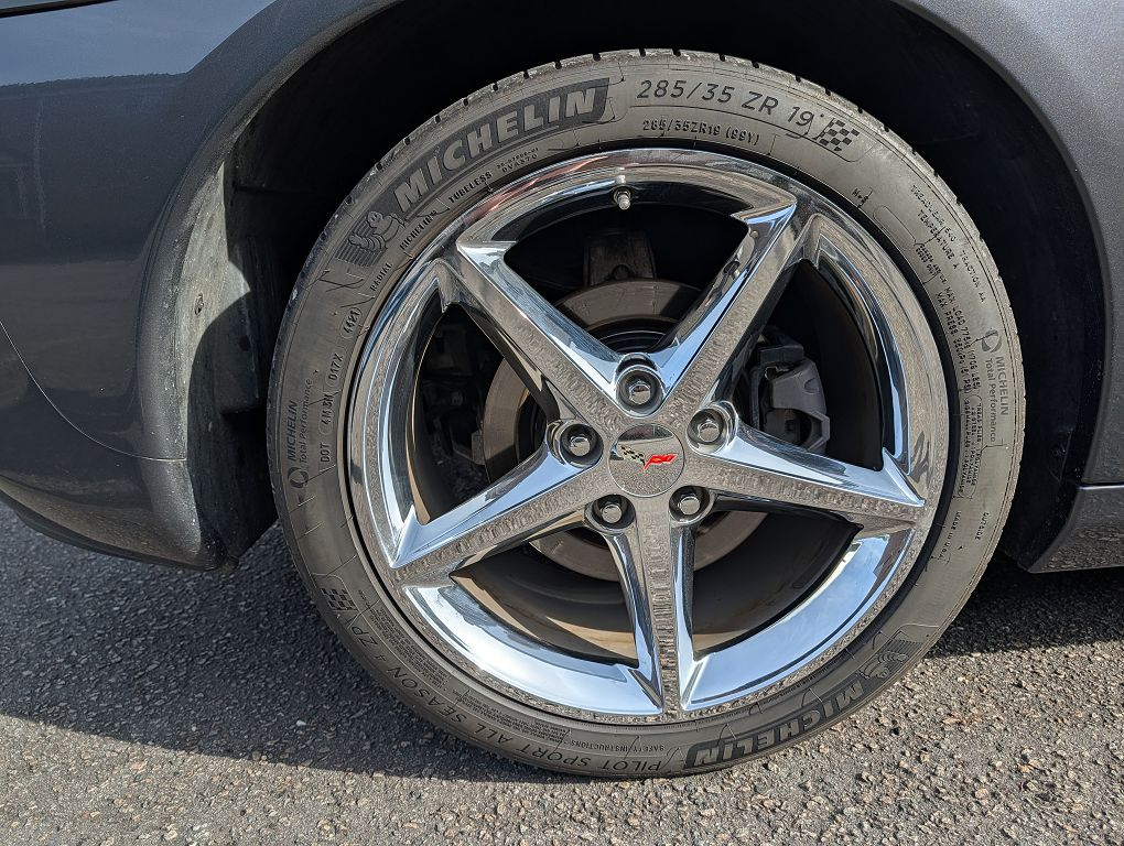 Chevrolet Corvette 2dr Cpe w/2LT 2013