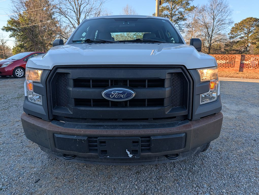 Ford F-150 4WD SuperCrew 145" XL 2016