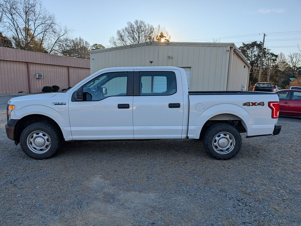 Ford F-150 4WD SuperCrew 145" XL 2016