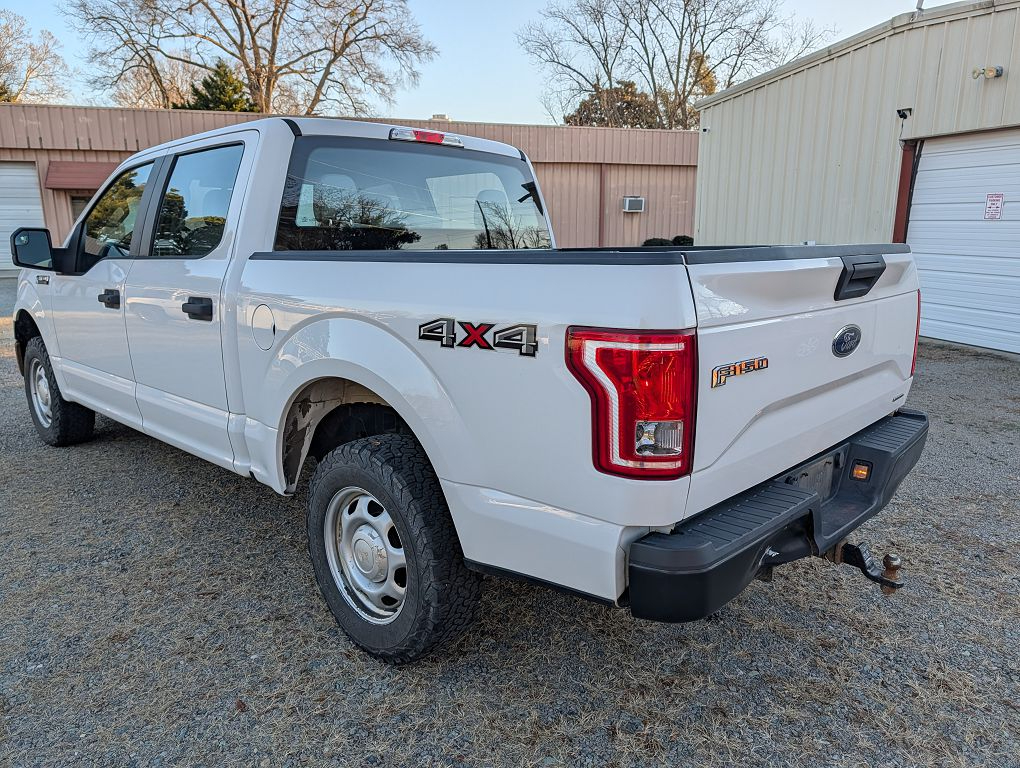 Ford F-150 4WD SuperCrew 145" XL 2016