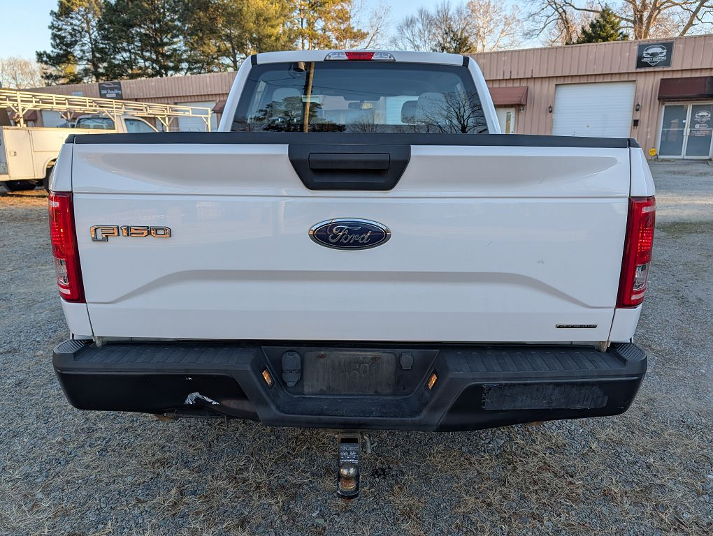 Ford F-150 4WD SuperCrew 145" XL 2016