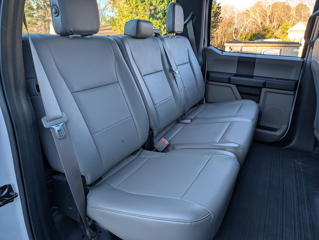 Ford F-150 4WD SuperCrew 145" XL 2016