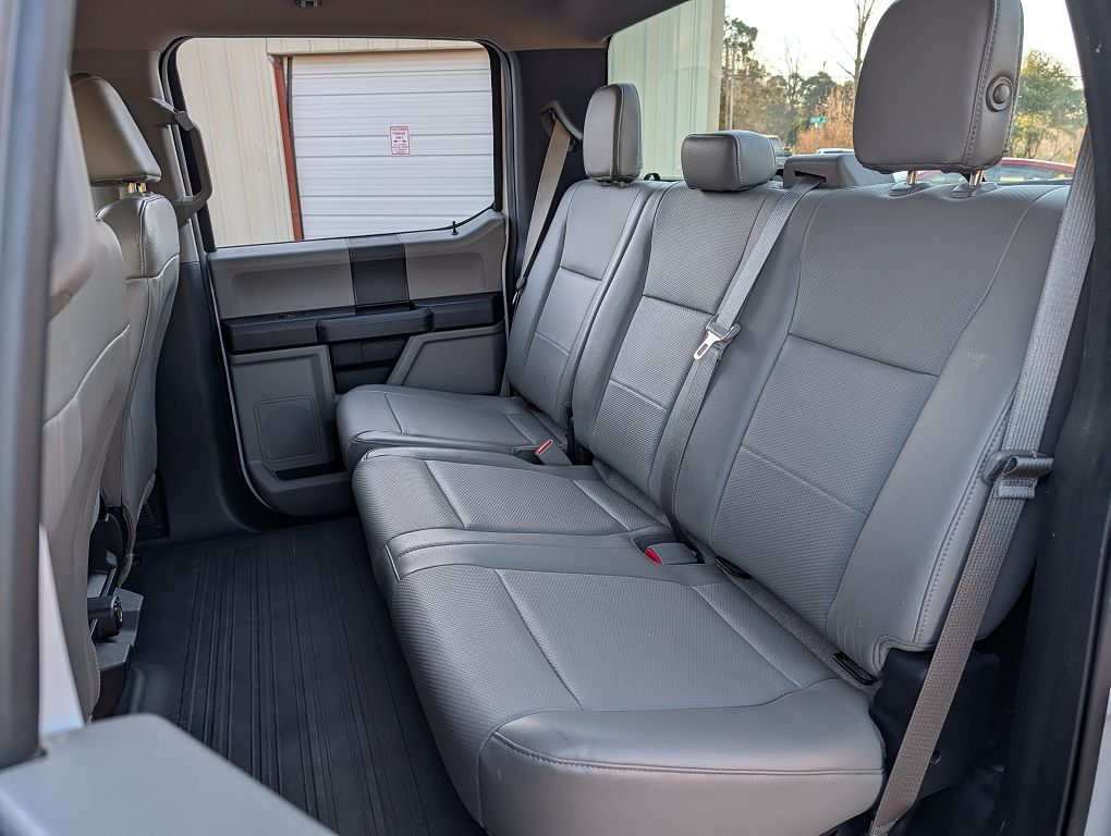 Ford F-150 4WD SuperCrew 145" XL 2016