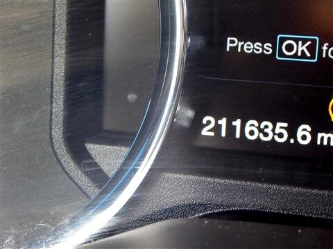 Ford F-150 4WD SuperCab 163" Lariat w/HD Payload Pkg 2015