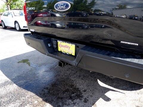 Ford F-150 4WD SuperCab 163" Lariat w/HD Payload Pkg 2015