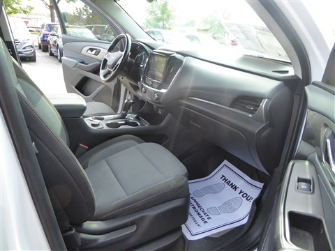 Chevrolet Traverse AWD 4dr LT Cloth w/1LT 2018 Chevrolet Traverse AWD 4dr LT Cloth w/1LT 2018