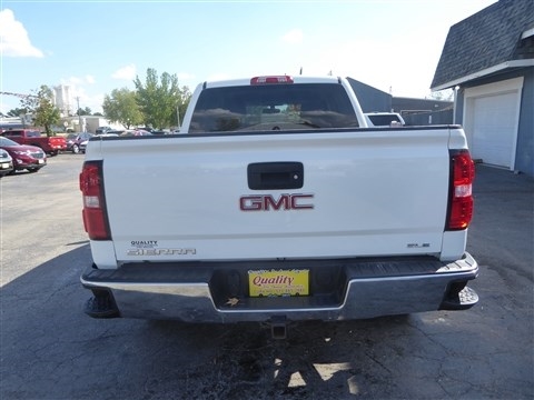 GMC Sierra 1500 4WD Crew Cab 143.5" SLE 2015 GMC Sierra 1500 4WD Crew Cab 143.5" SLE 2015