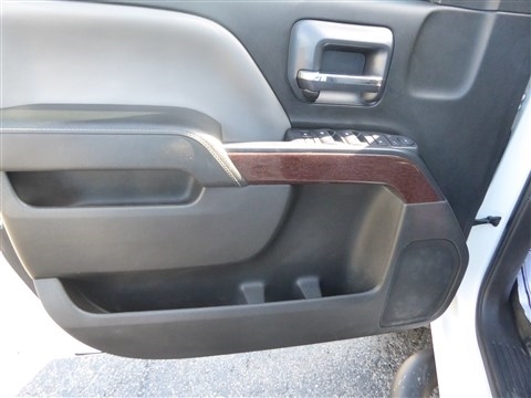 GMC Sierra 1500 4WD Crew Cab 143.5" SLE 2015 GMC Sierra 1500 4WD Crew Cab 143.5" SLE 2015