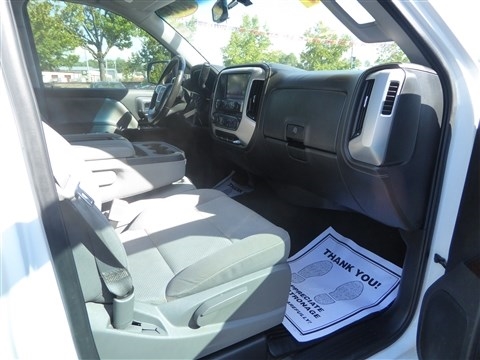 GMC Sierra 1500 4WD Crew Cab 143.5" SLE 2015 GMC Sierra 1500 4WD Crew Cab 143.5" SLE 2015