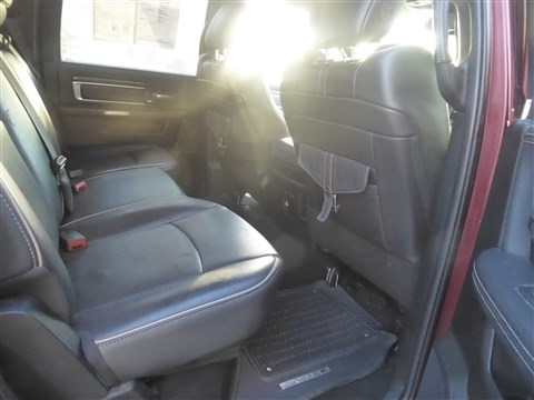 RAM 1500 Limited 4x4 Crew Cab 5'7" Box *Ltd Avail* 2018 RAM 1500 Limited 4x4 Crew Cab 5'7" Box *Ltd Avail* 2018