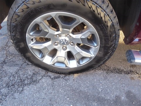 RAM 1500 Limited 4x4 Crew Cab 5'7" Box *Ltd Avail* 2018 RAM 1500 Limited 4x4 Crew Cab 5'7" Box *Ltd Avail* 2018