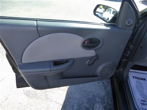 Saturn ION ION 1 4dr Sdn Auto 2005 Saturn ION ION 1 4dr Sdn Auto 2005