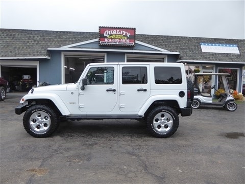 2013 Jeep Wrangler Unlimited 4WD 4dr Sahara
