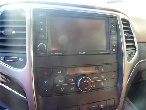 Jeep Grand Cherokee 4WD 4dr Overland Summit 2012 Jeep Grand Cherokee 4WD 4dr Overland Summit 2012