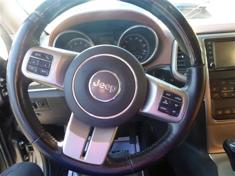 Jeep Grand Cherokee 4WD 4dr Overland Summit 2012 Jeep Grand Cherokee 4WD 4dr Overland Summit 2012