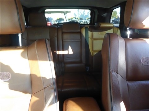 Jeep Grand Cherokee 4WD 4dr Overland Summit 2012 Jeep Grand Cherokee 4WD 4dr Overland Summit 2012