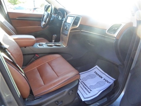 Jeep Grand Cherokee 4WD 4dr Overland Summit 2012 Jeep Grand Cherokee 4WD 4dr Overland Summit 2012