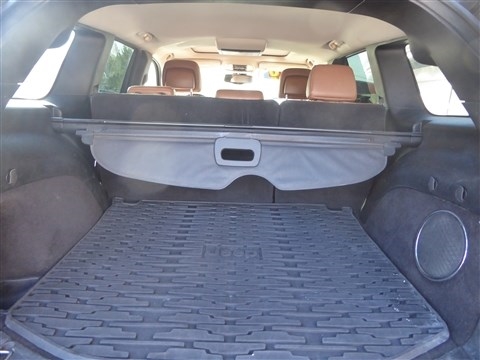 Jeep Grand Cherokee 4WD 4dr Overland Summit 2012 Jeep Grand Cherokee 4WD 4dr Overland Summit 2012