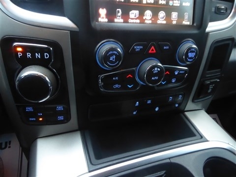 RAM 1500 Big Horn 4x4 Crew Cab 5'7" Box 2017