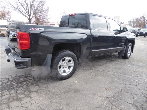 Chevrolet Silverado 1500 4WD Crew Cab 143.5" LTZ w/2LZ 2015