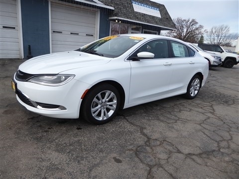 Chrysler 200 4dr Sdn Limited FWD 2015