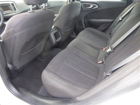 Chrysler 200 4dr Sdn Limited FWD 2015