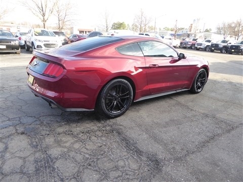 Ford Mustang 2dr Fastback EcoBoost 2015