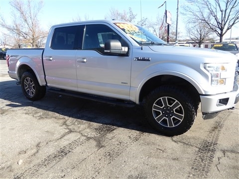 Ford F-150 4WD SuperCrew 145" Lariat 2015