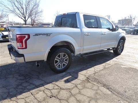 Ford F-150 4WD SuperCrew 145" Lariat 2015