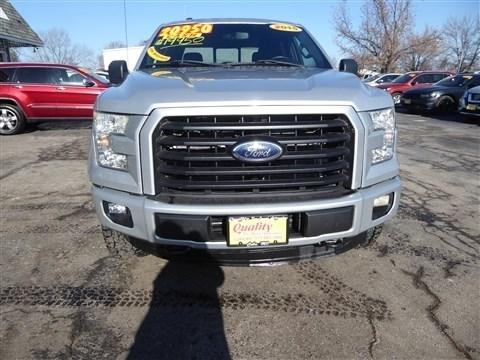 Ford F-150 4WD SuperCrew 145" Lariat 2015