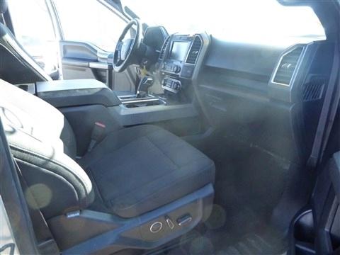 Ford F-150 4WD SuperCrew 145" Lariat 2015