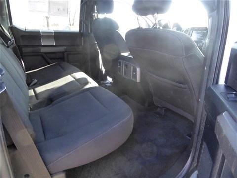 Ford F-150 4WD SuperCrew 145" Lariat 2015