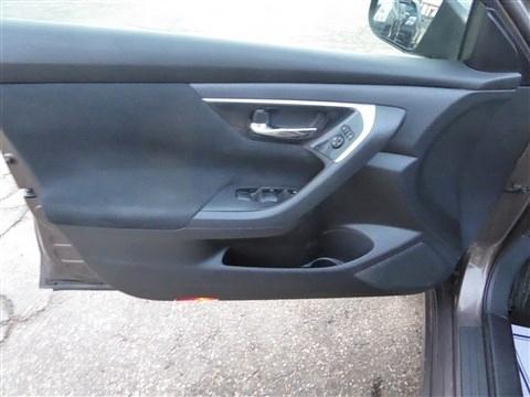 Nissan Altima 4dr Sdn I4 2.5 S 2014