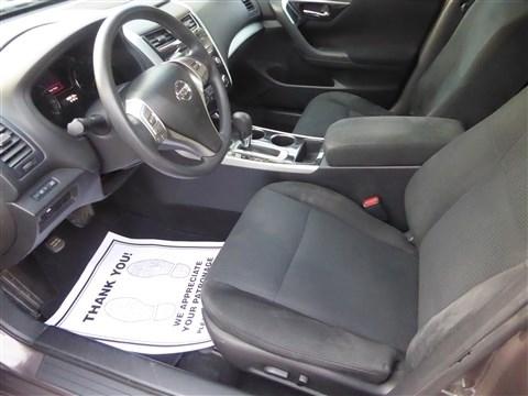 Nissan Altima 4dr Sdn I4 2.5 S 2014