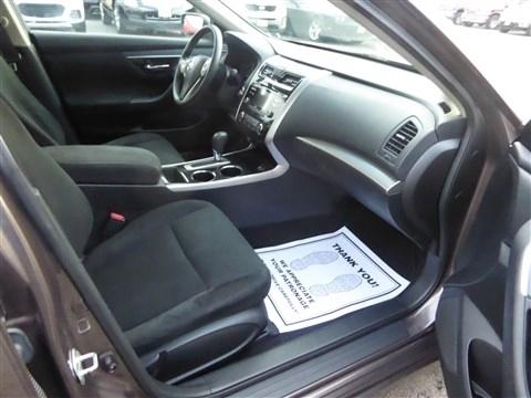 Nissan Altima 4dr Sdn I4 2.5 S 2014