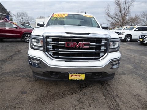 GMC Sierra 1500 4WD Crew Cab 143.5" SLT 2017