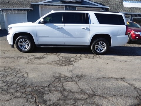 Chevrolet Suburban 4WD 4dr 1500 LT 2016