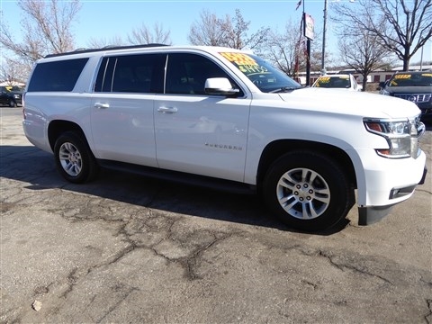 Chevrolet Suburban 4WD 4dr 1500 LT 2016