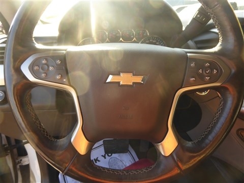 Chevrolet Suburban 4WD 4dr 1500 LT 2016