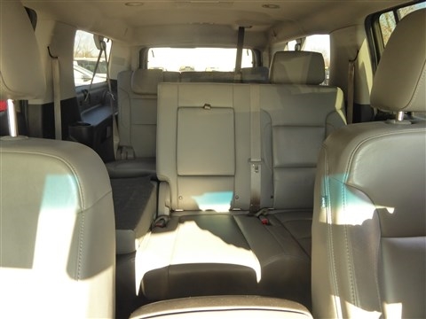 Chevrolet Suburban 4WD 4dr 1500 LT 2016