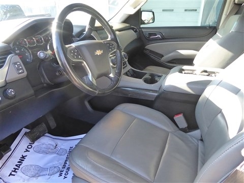 Chevrolet Suburban 4WD 4dr 1500 LT 2016