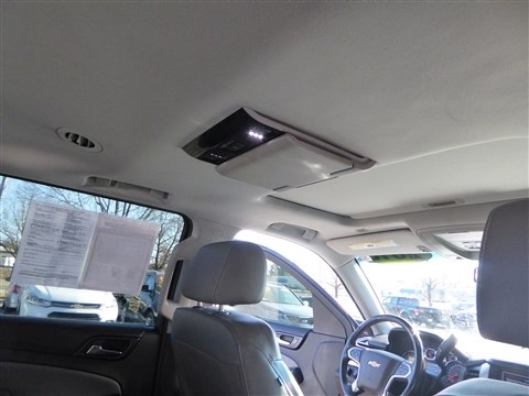 Chevrolet Suburban 4WD 4dr 1500 LT 2016