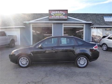 2010 Ford Focus 4dr Sdn SE