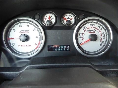 Ford Focus 4dr Sdn SE 2010