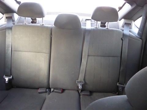 Ford Focus 4dr Sdn SE 2010