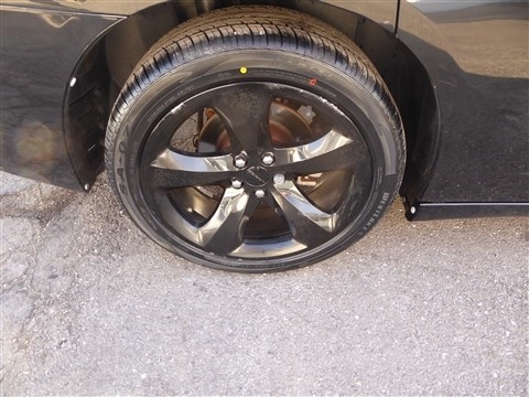 Dodge Charger 4dr Sdn SXT RWD 2013