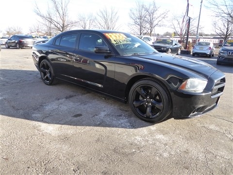 Dodge Charger 4dr Sdn SXT RWD 2013