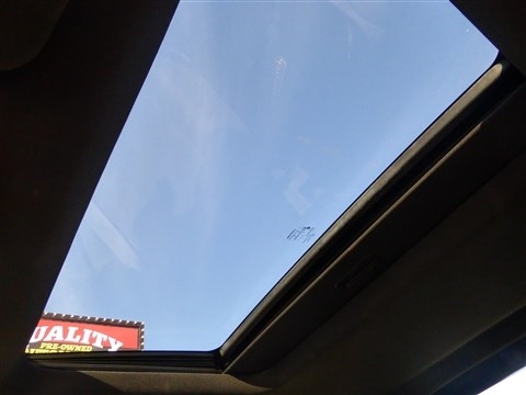 Dodge Charger 4dr Sdn SXT RWD 2013